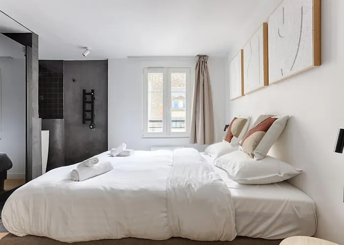 Mykeypers - Luxury Design Flat 2br/6p - Rue De Charonne ! * Parijs