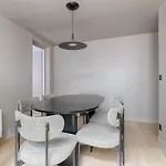 Mykeypers - Luxury Design Flat 2br/6p - Rue De Charonne ! * Париж