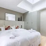 Апартаменты Mykeypers - Luxury Design Flat 2br/6p - Rue De Charonne ! *