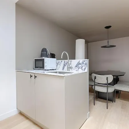 Mykeypers - Luxury Design Flat 2br/6p - Rue De Charonne ! * Parigi